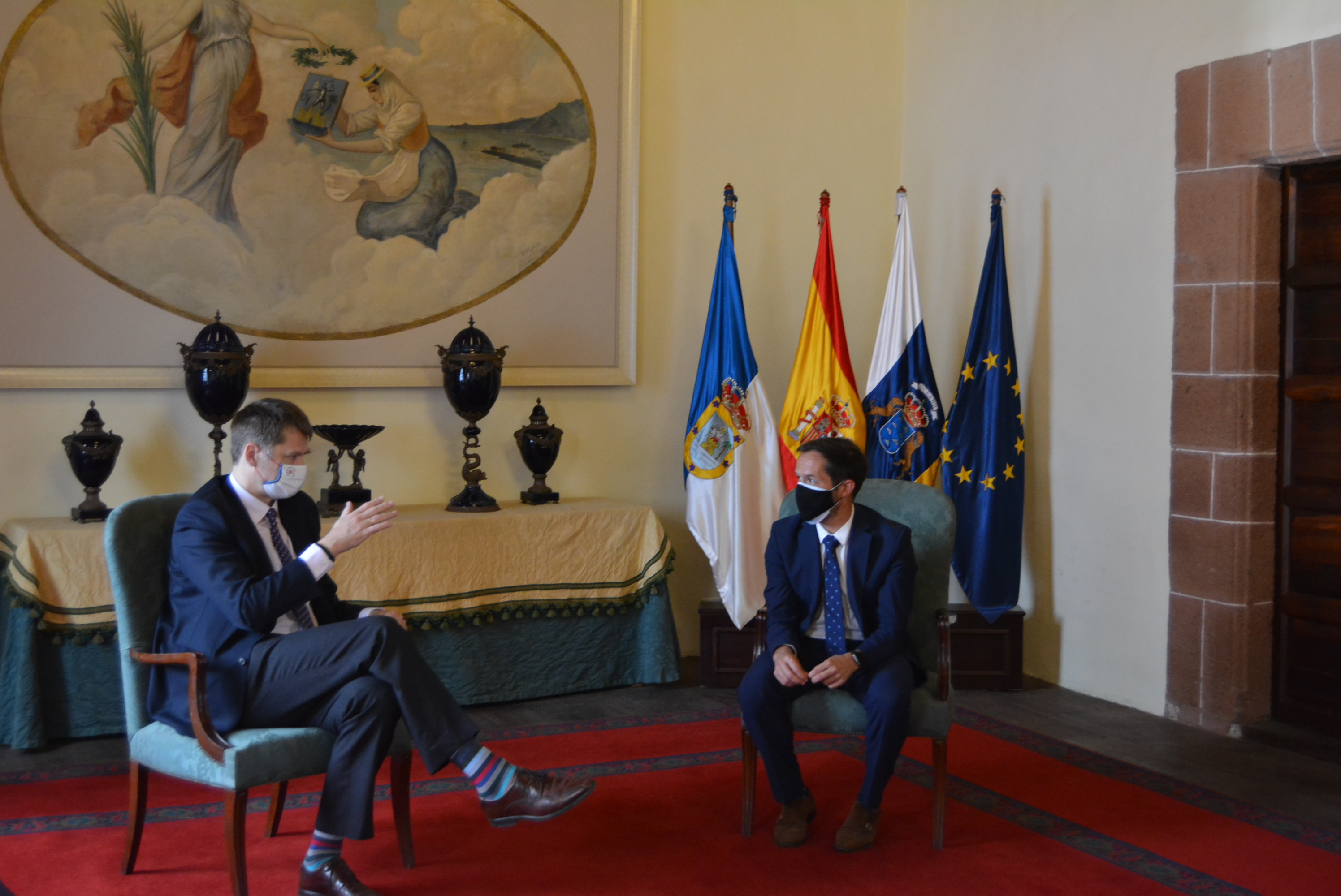 Mariano Zapata y el embajador de Reino Unido en España confían en la recuperación del turismo británico en La Palma