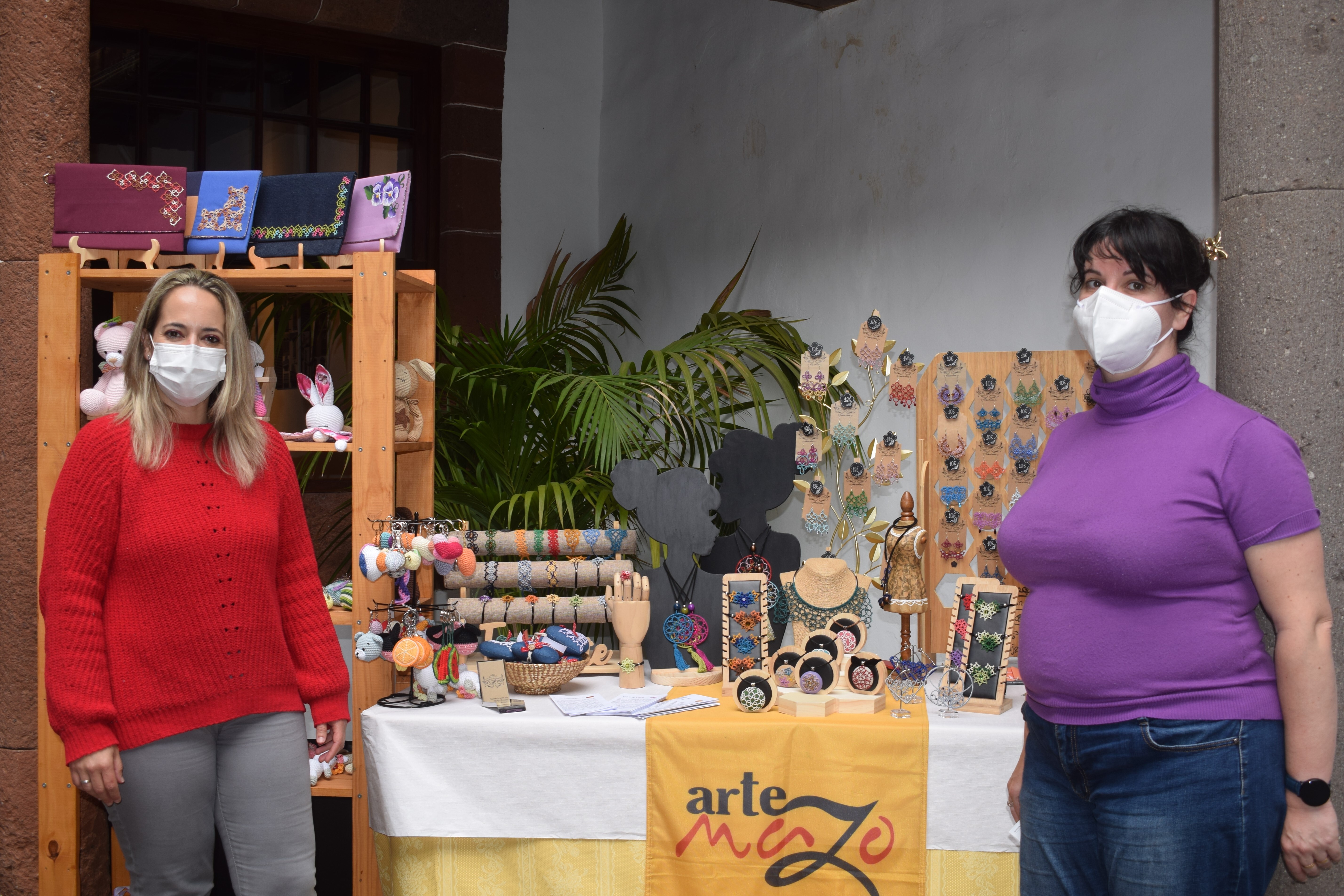 El Cabildo vuelve a abrir un punto de exposición y venta de artesanía en la Casa Salazar