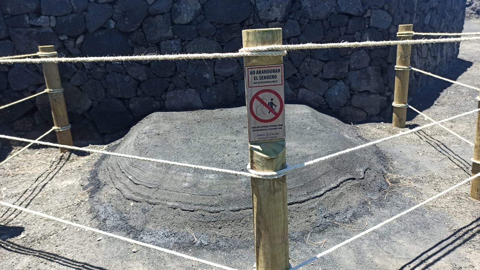 El Cabildo refuerza las medidas de protección, vigilancia e información en el entorno del cono volcánico