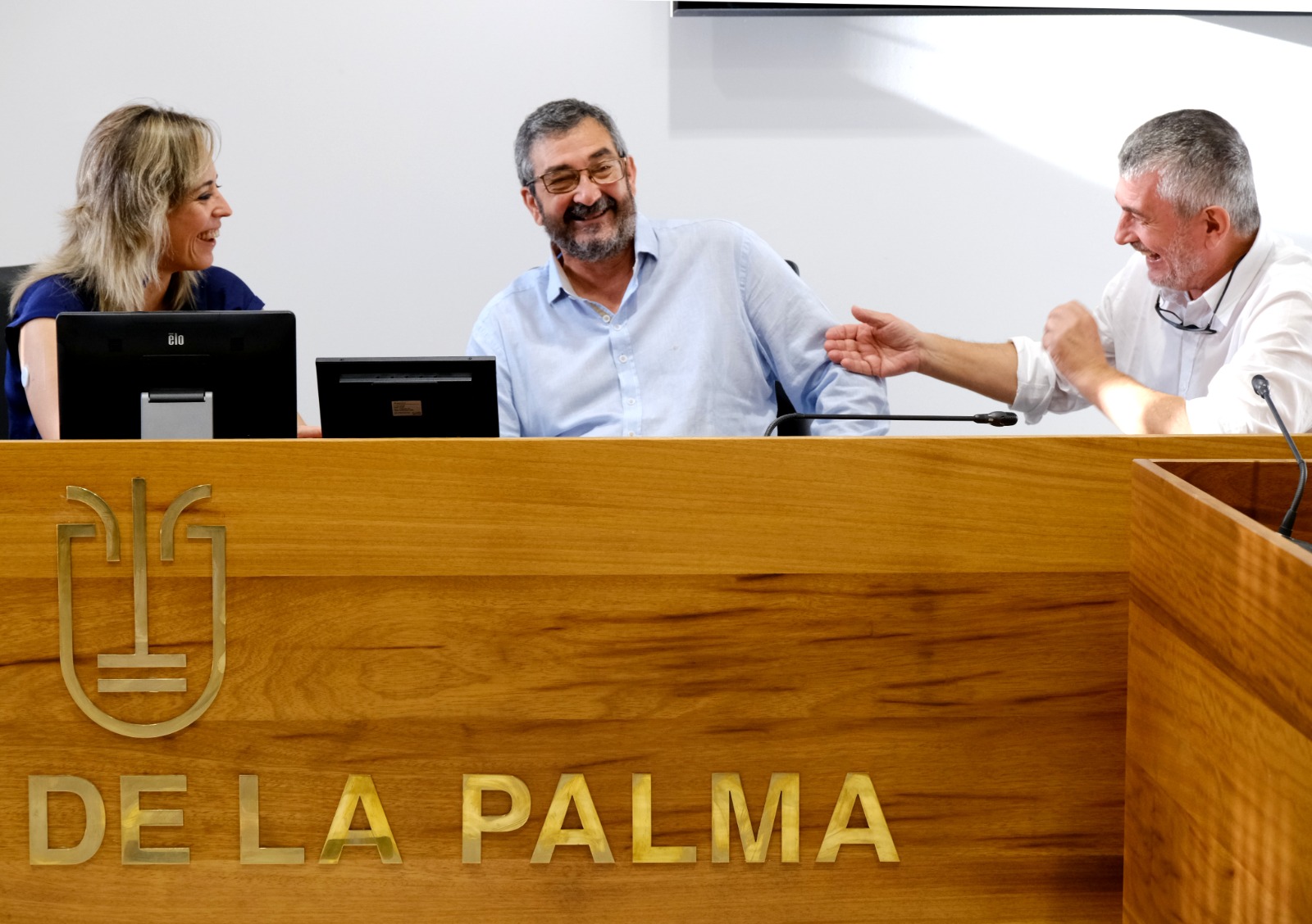 El Cabildo y UNED avanzan en la creación de una Escuela de Antropología en la Isla