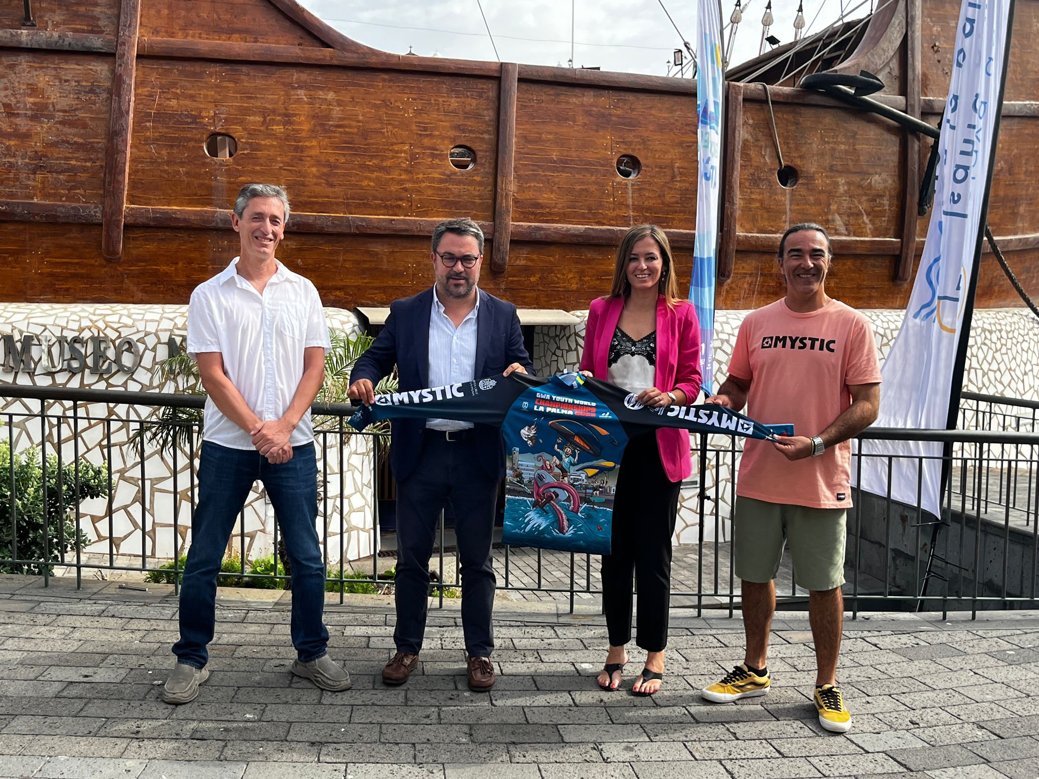 Sodepal pone en marcha el Encuentro del Atlánticocon el Campeonato del Mundo  Júnior de Wing Foil