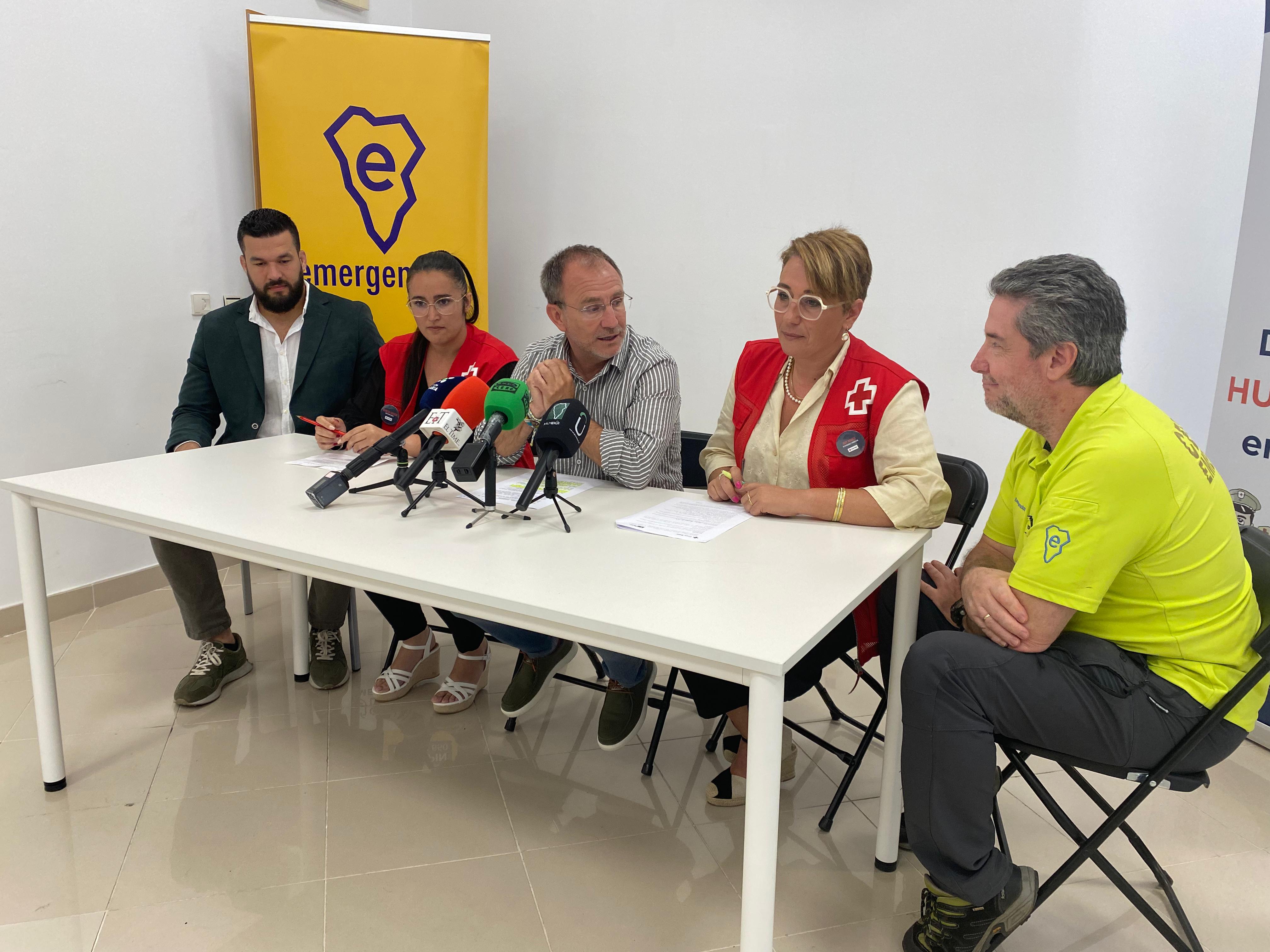 Cabildo y Cruz Roja desarrollan un programa de formación en materia de protección civil y emergencias