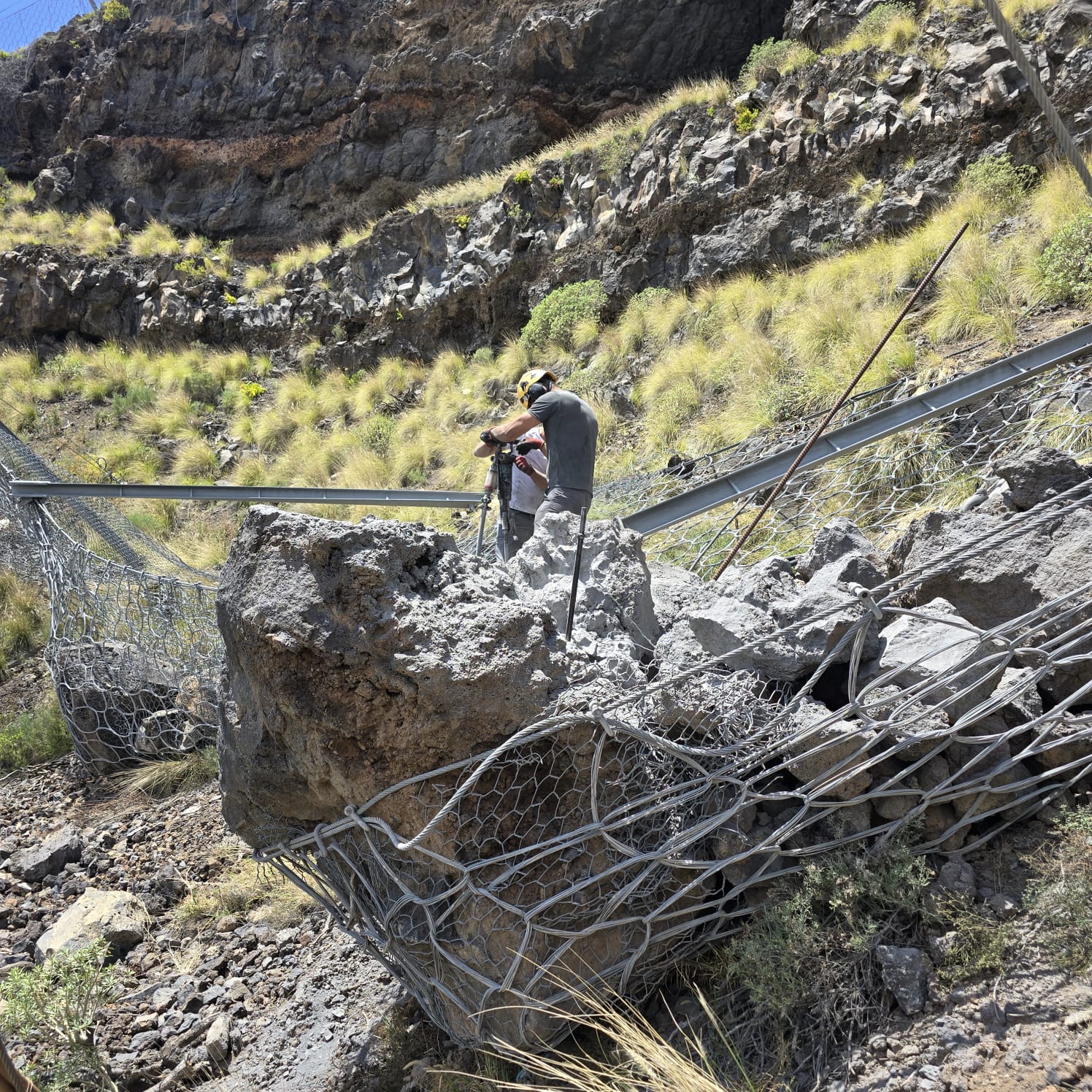 El Cabildo ejecuta las obras para garantizar la seguridad en el tramo del sendero entre El Time y el Puerto de Tazacorte 