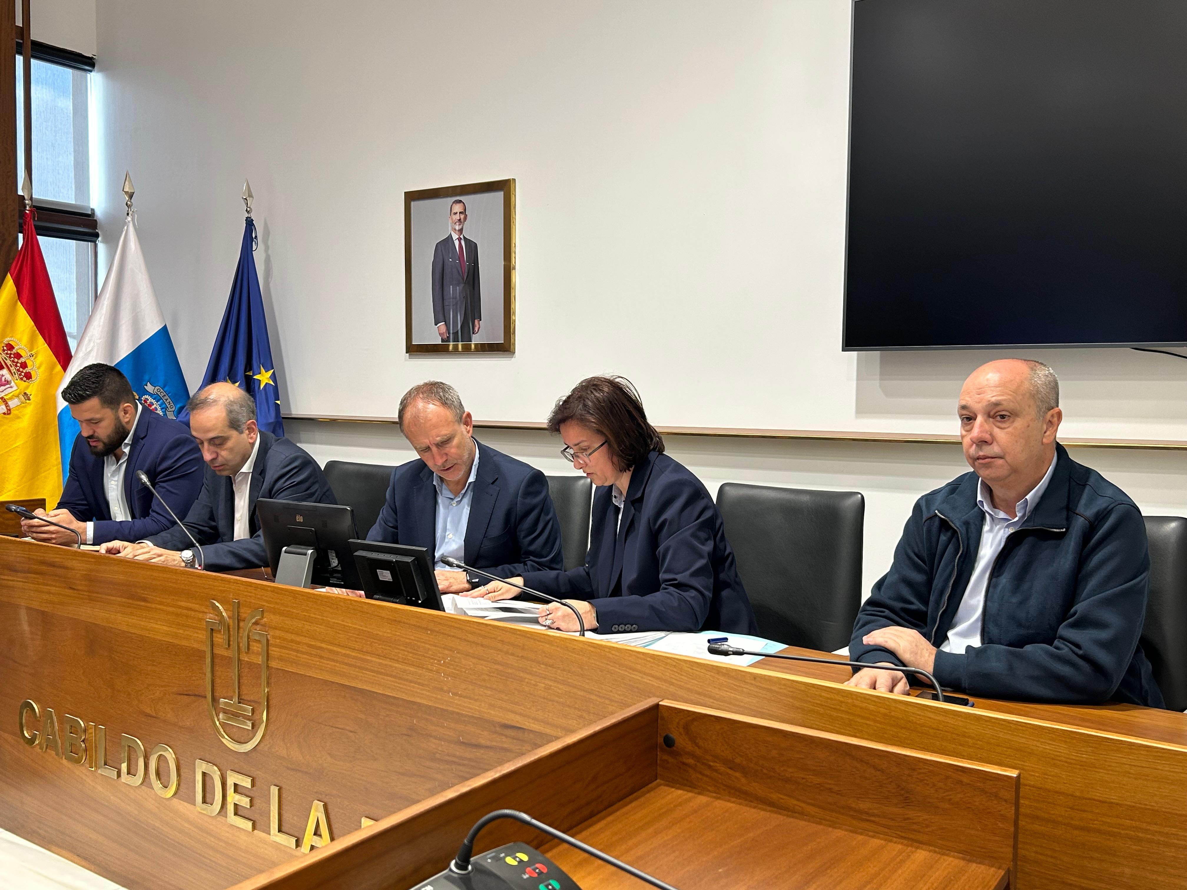 El Peinpal autoriza la apertura de más viviendas y negocios en Puerto Naos y La Bombilla