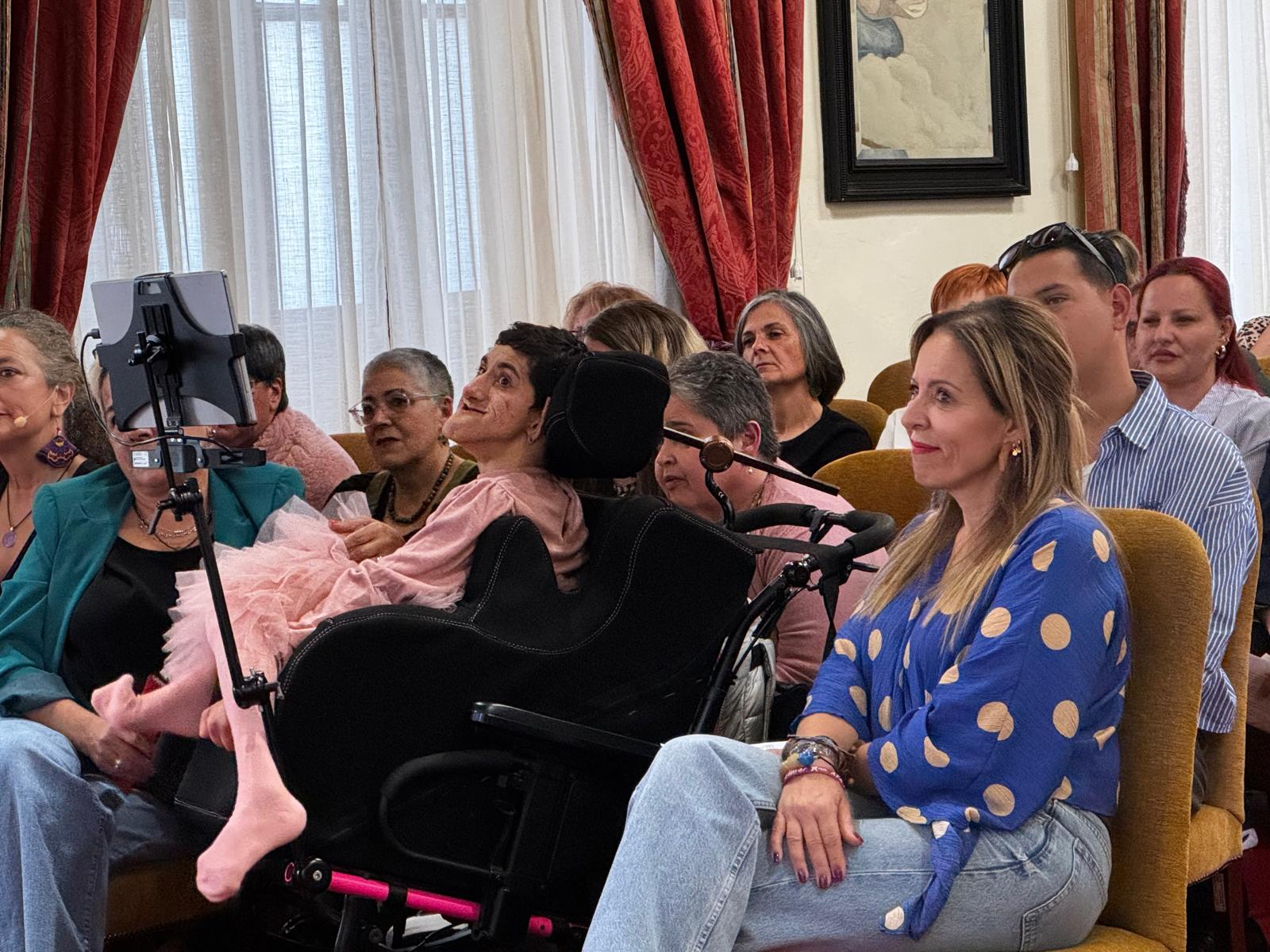 El Cabildo de La Palma presenta el documental ‘Tamara: con apoyos, puedes’, un ejemplo de autonomía y superación