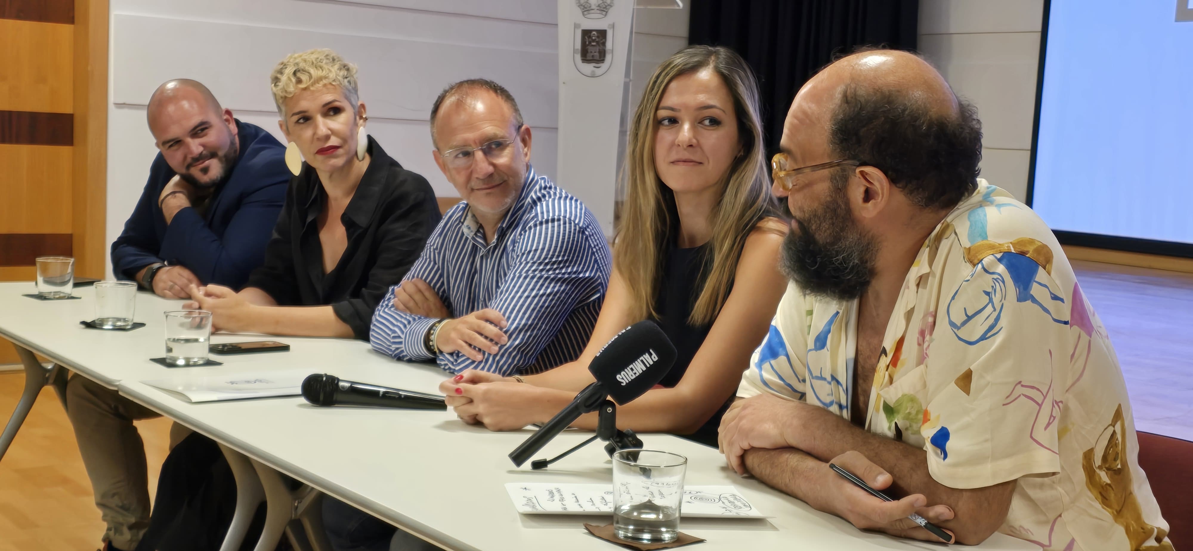 El Cabildo de La Palma reivindica el arraigo cultural y el humor a través del festival ‘Desaquellados’