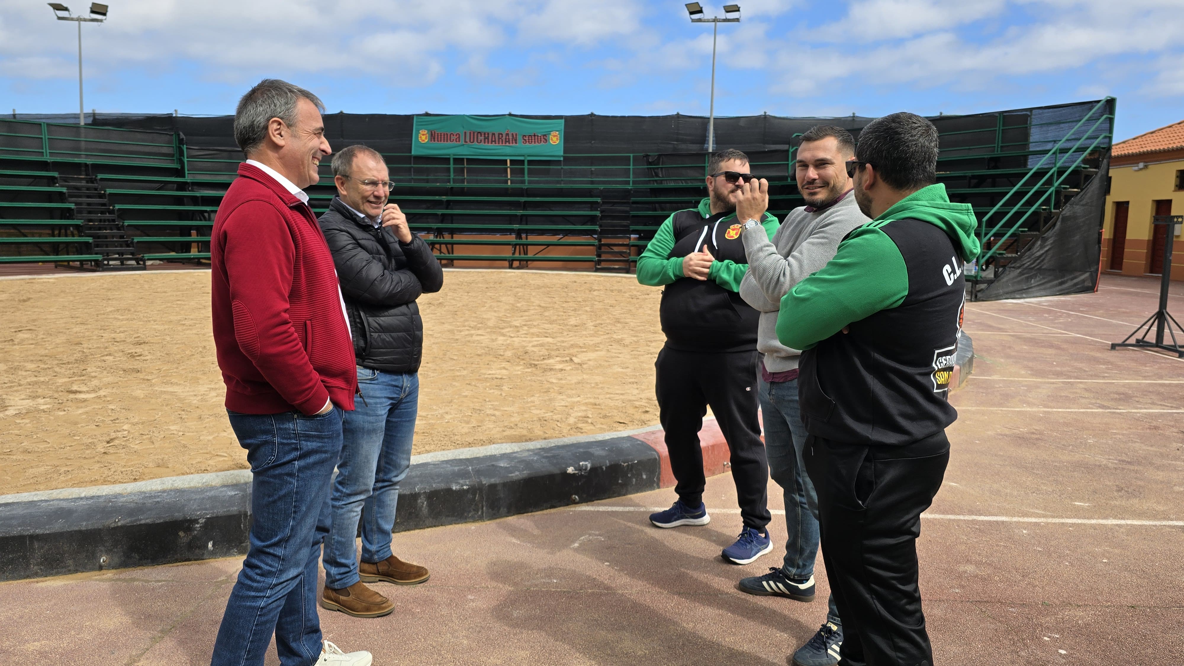 El Cabildo traspasa 600.000 euros al Ayuntamiento de Los Sauces para ejecutar el techado del terrero de Los Galguitos