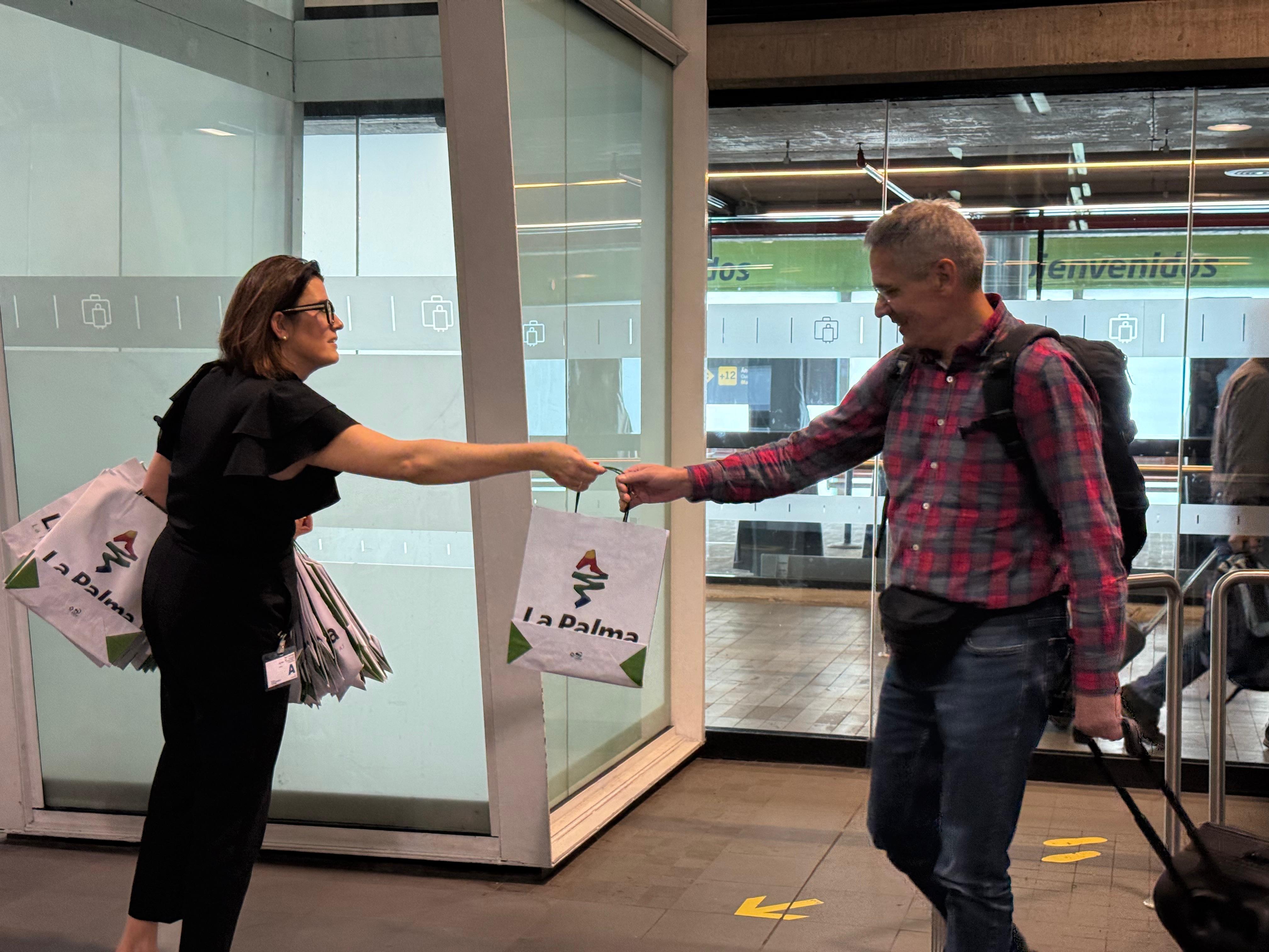 La Palma recibe el primer vuelo procedente de Basilea 