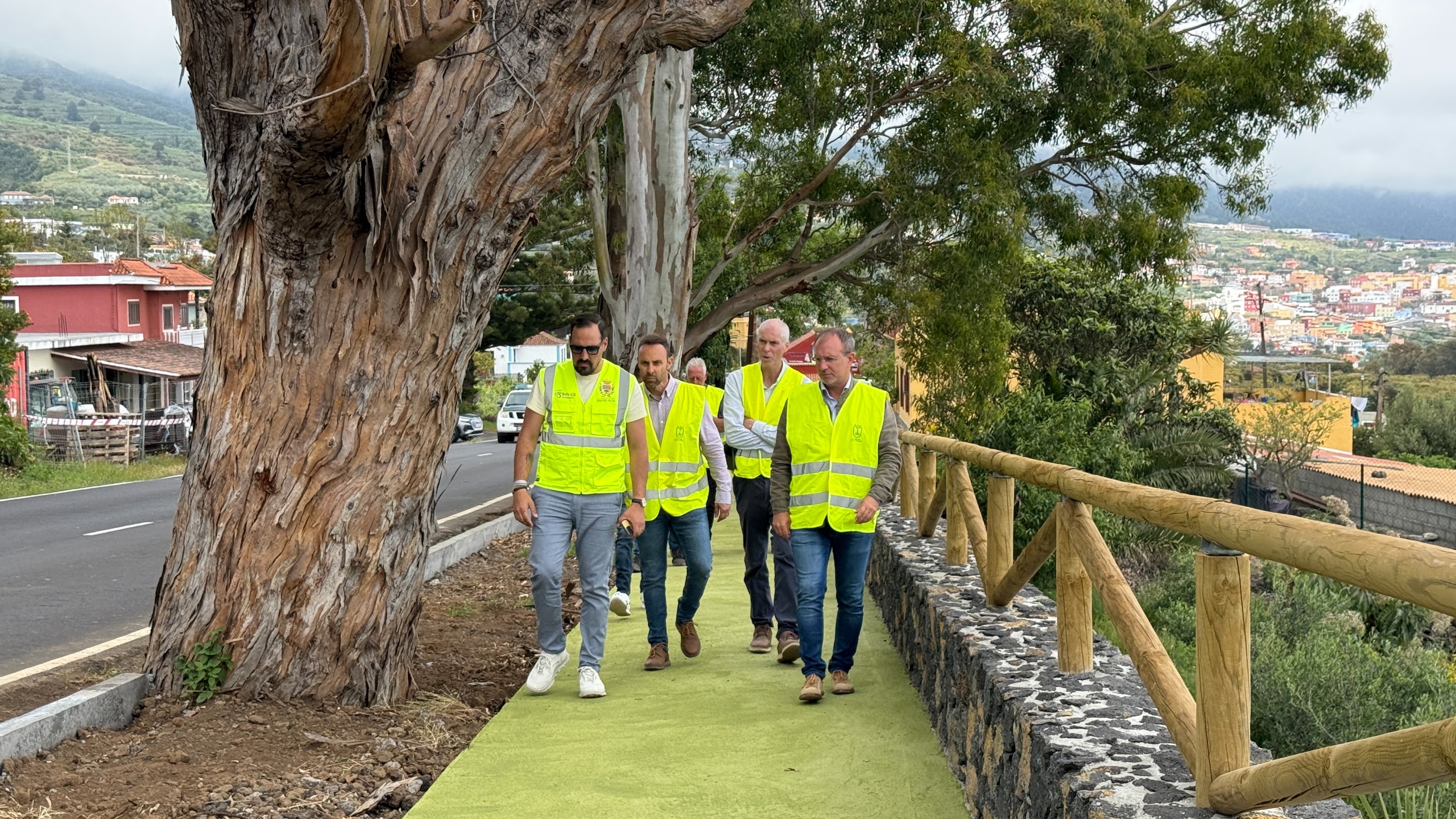 Nuevo paseo peatonal de Breña Alta. 