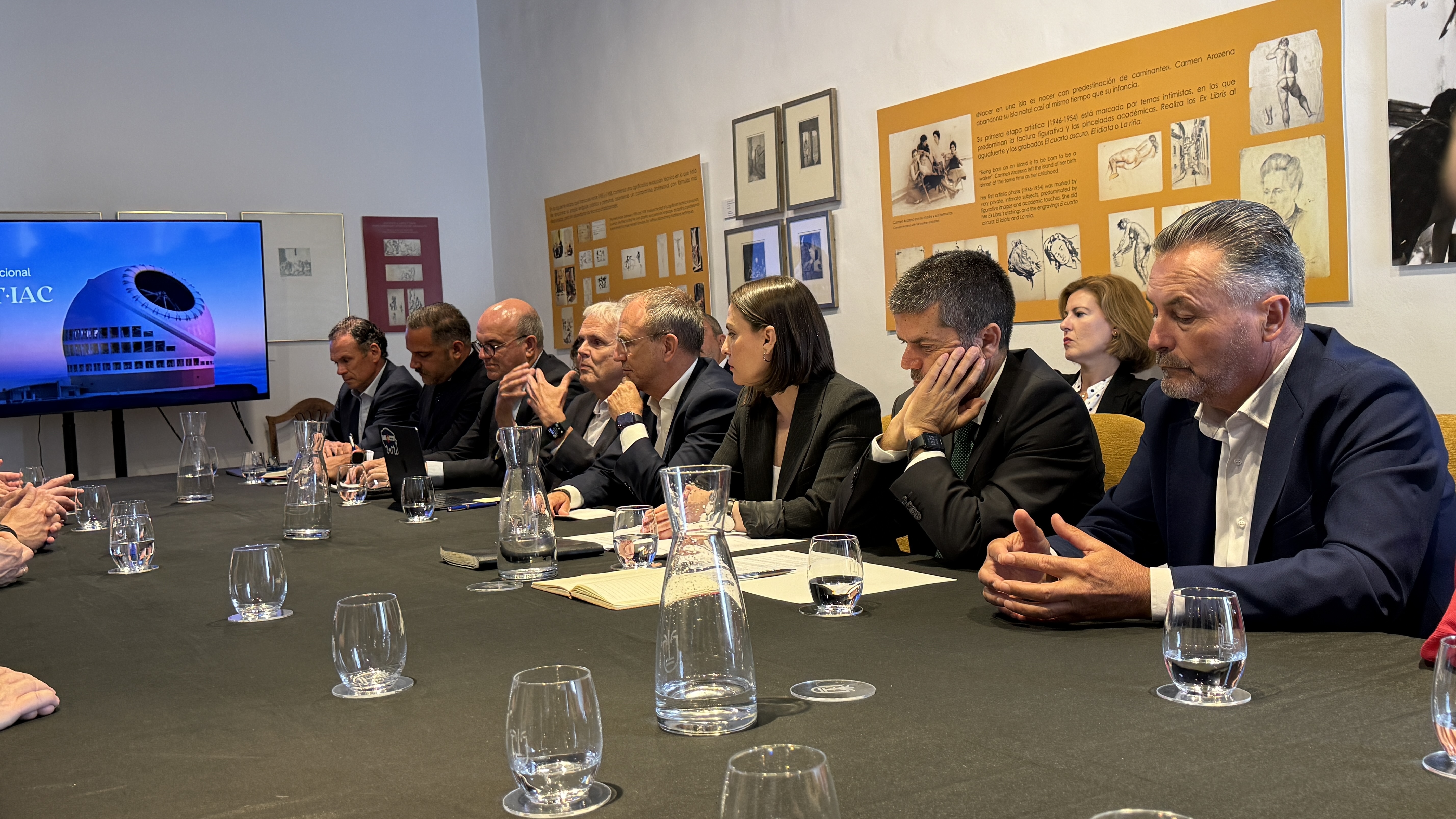 Reunión con la delegación del Banco Europeo de Inversiones (BEI) y representantes del Consorcio del Telescopio de Treinta Metros (TMT)
