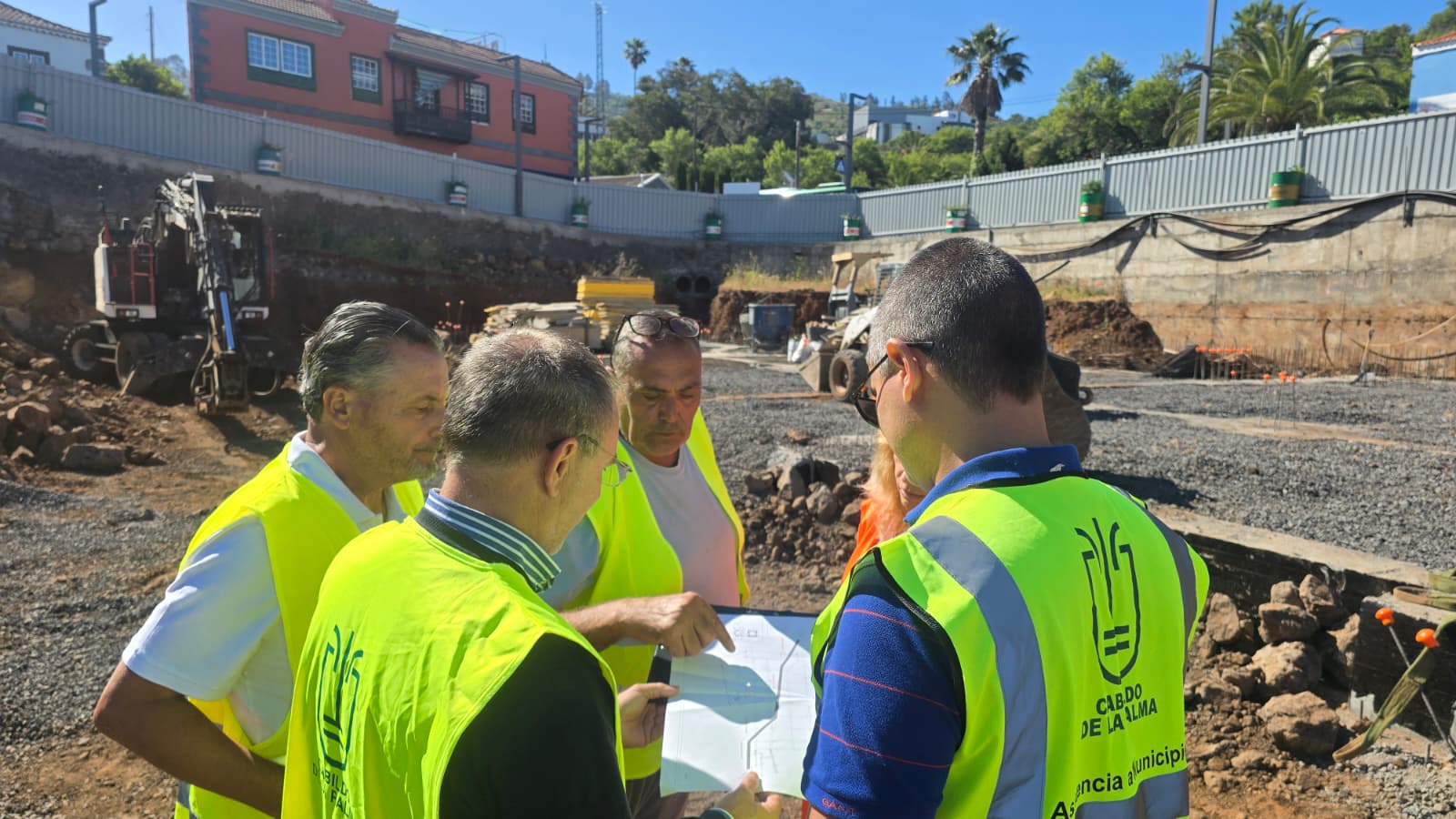 Iniciamos en Puntagorda los trabajos de creación del Espacio Público Sociocultural Pino de la Virgen 