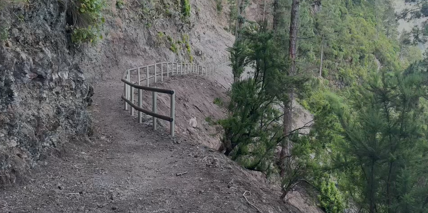 El Cabildo de La Palma reabre parcialmente el sendero de Marcos y Cordero tras concluir los trabajos de mejora y seguridad en la ruta