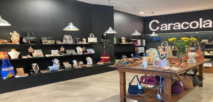 La firma de moda 'Burdeos', perteneciente a IBM de Sodepal, amplía su red de comercialización con un nuevo punto de venta en Lanzarote