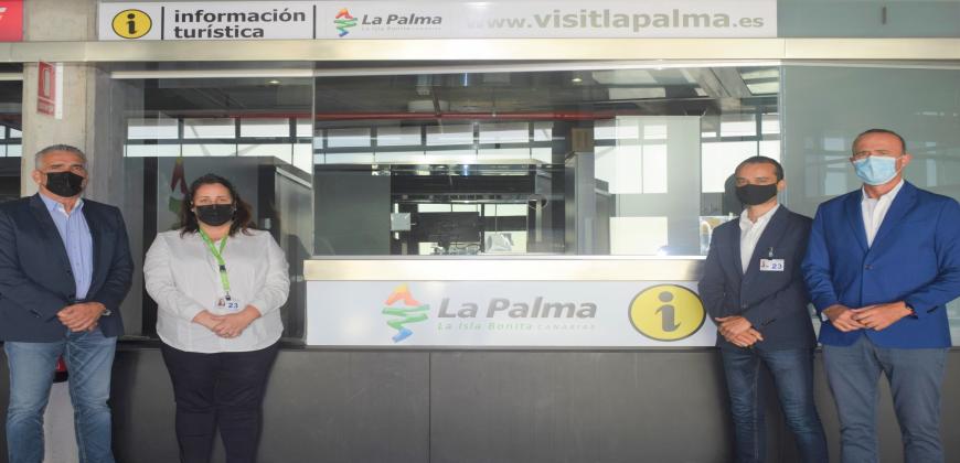 El Cabildo adjudica al CIT Insular Tedote la gestión de la Oficina de Información Turística del aeropuerto
