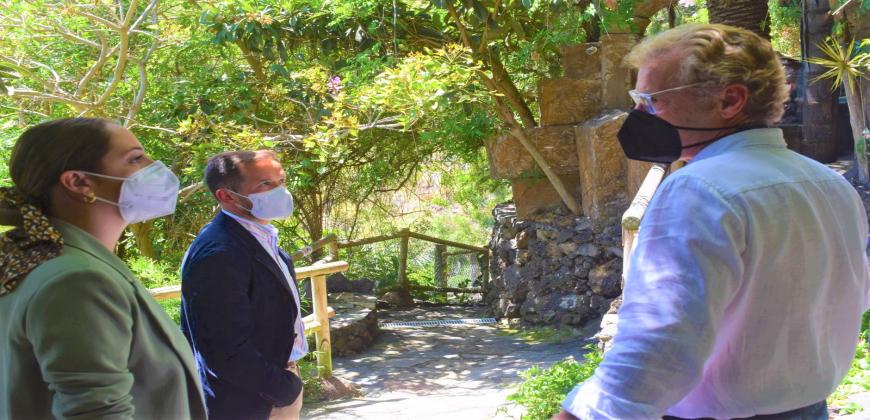 El Cabildo continúa apoyando la labor del Maroparque con una subvención de 10.000 euros en 2021