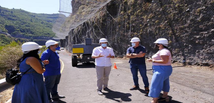Rematan las obras de la carretera de Gallegos para poder reabrir la vía en las próximas semanas