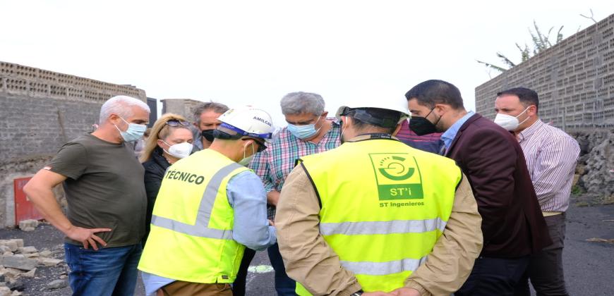 El Cabildo comienza las obras de recuperación del camino de San Isidro, afectado por el volcán