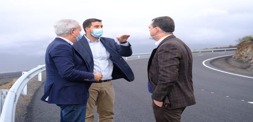 Borja Perdomo defiende la ejecución por emergencia de la carretera de la costa y la circunvalación de El Paso