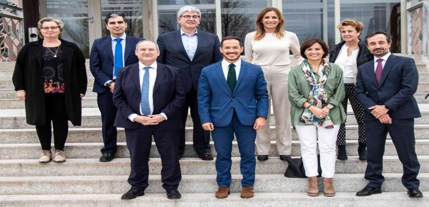 Cabildo y el Grupo Red Eléctrica coordinan acciones de cara a la recuperación de La Palma mediante los satélites de Hispasat