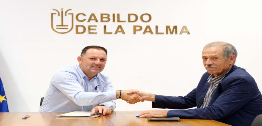 El Cabildo coopera con AVAPAL para promover la recuperación y mejora de la raza de vacuno palmero