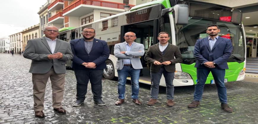 El Cabildo y Transportes Insular adquieren la primera guagua con sistema híbrido de La Palma 