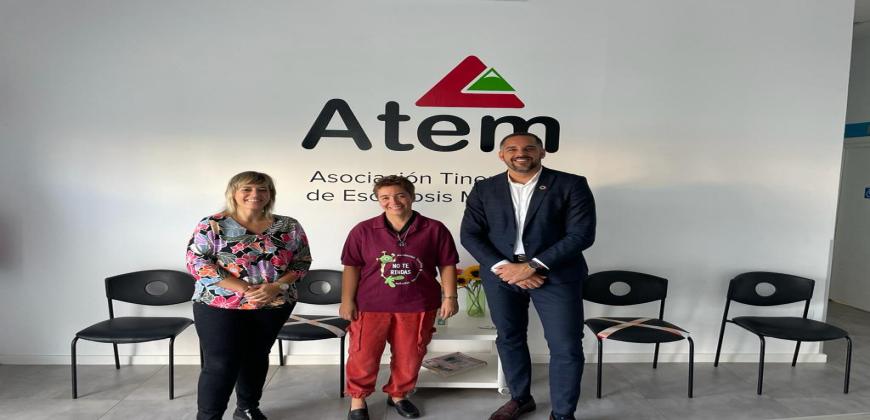 El Cabildo subvenciona con 30.000 euros la Asociación Tinerfeña de Esclerosis Múltiple para desarrollar un proyecto en La Palma 