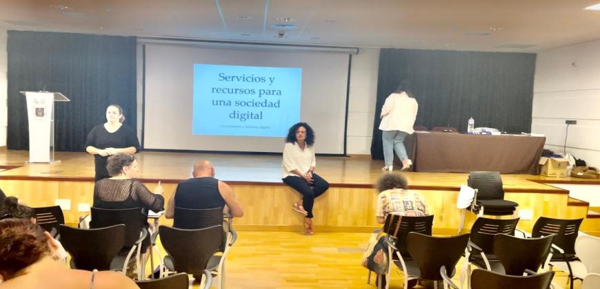 Participación Ciudadana potencia la formación en competencias digitales a la población palmera