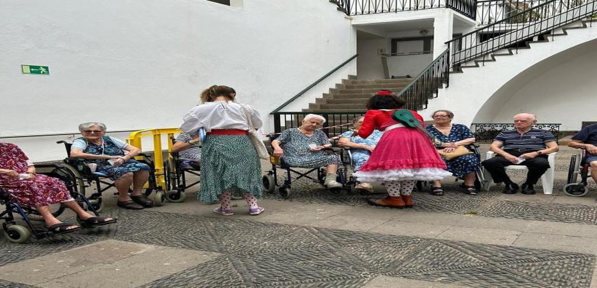 El Hospital de Dolores acoge el proyecto ‘Onironautas’, un homenaje a la vejez