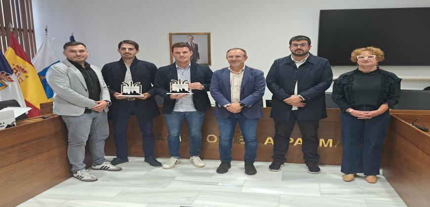 El Cabildo reconoce la trayectoria del piloto Miguel Suárez, proclamado Campeón de Canarias de Rallyes