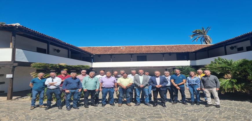 El Cabildo estudia la creación de una Oficina del Regante en la Isla para mejorar la eficiencia y el uso del agua