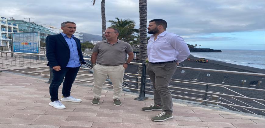 Sergio Rodríguez: “Seguimos dando pasos para que Puerto Naos recupere su casi total normalidad de cara al verano”