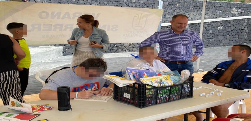 Una treintena de personas disfrutan de un ‘Verano sin Barreras’ en Bajamar y Tazacorte