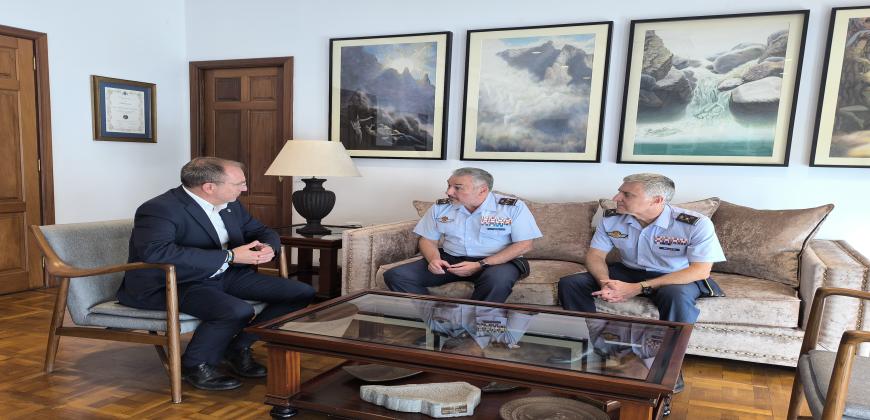 Sergio Rodríguez recibe al jefe del Mando Aéreo de Canarias