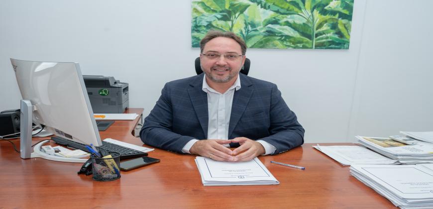 Fernando González Negrín.