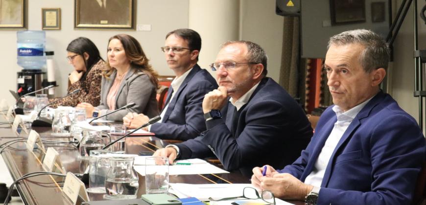 Comisión de Cabildos. 