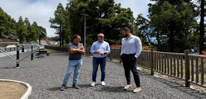 El PIDL del Cabildo mejora la seguridad vial en Fuencaliente con la instalación y acondicionamiento de infraestructuras viarias