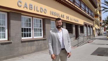 El Cabildo facilita la movilidad y transporte del alumnado que cursa sus estudios fuera de La Palma