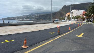 Ejecutamos el asfaltado provisional de la Avenida Marítima de Santa Cruz de La Palma
