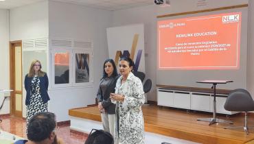 Coordinamos junto a las familias la salida de los 40 estudiantes becados a Irlanda
